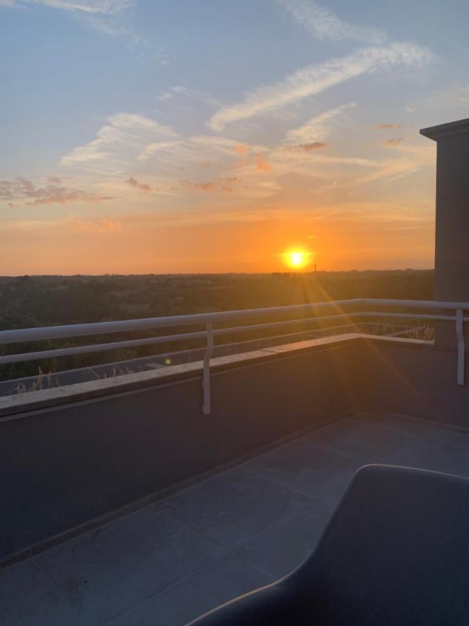 Penthouse Aureliana Attico Con Piscina A Roma Leilighet Eksteriør bilde